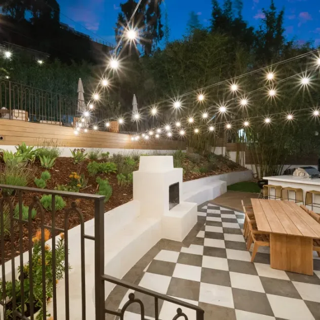 hillside-after-1 A hillside deck with black aluminum railing