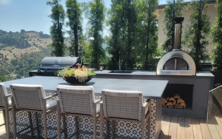 Outdoor Kitchens